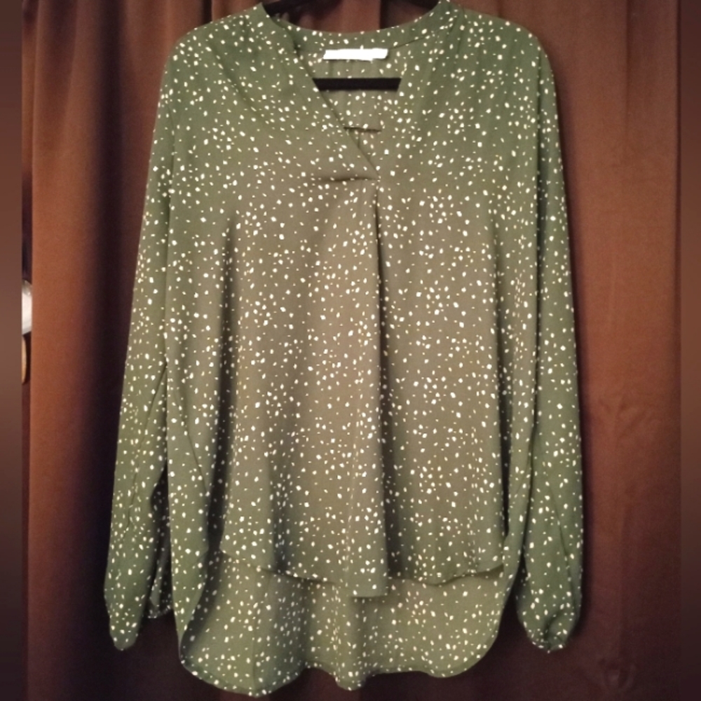 Lush women's top